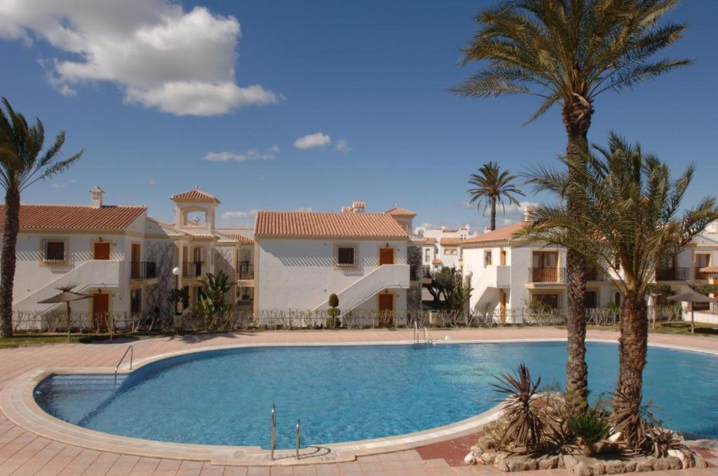 Coast Apartamento *